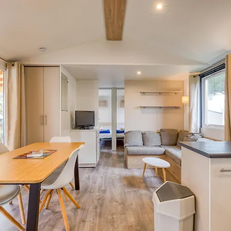 Mobilhome 530 - 8 Personnes Holiday home *