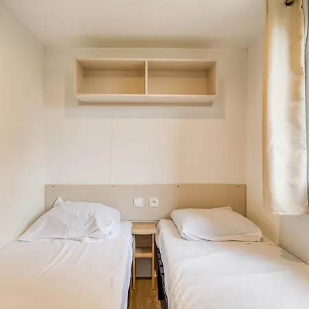 Mobilhome 530 - 8 Personnes Holiday home